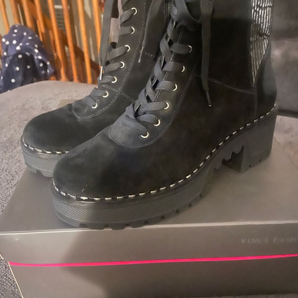 SOLD: Beautiful Vince Camuto boots! Like new!! - Picture 6 of 6